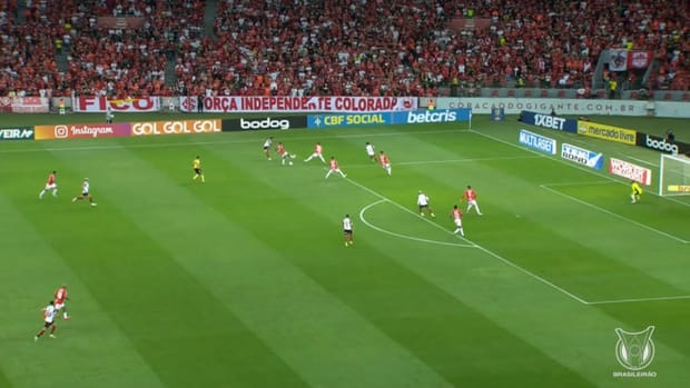 Andreas Pereira scores superb team goal vs Internacional
